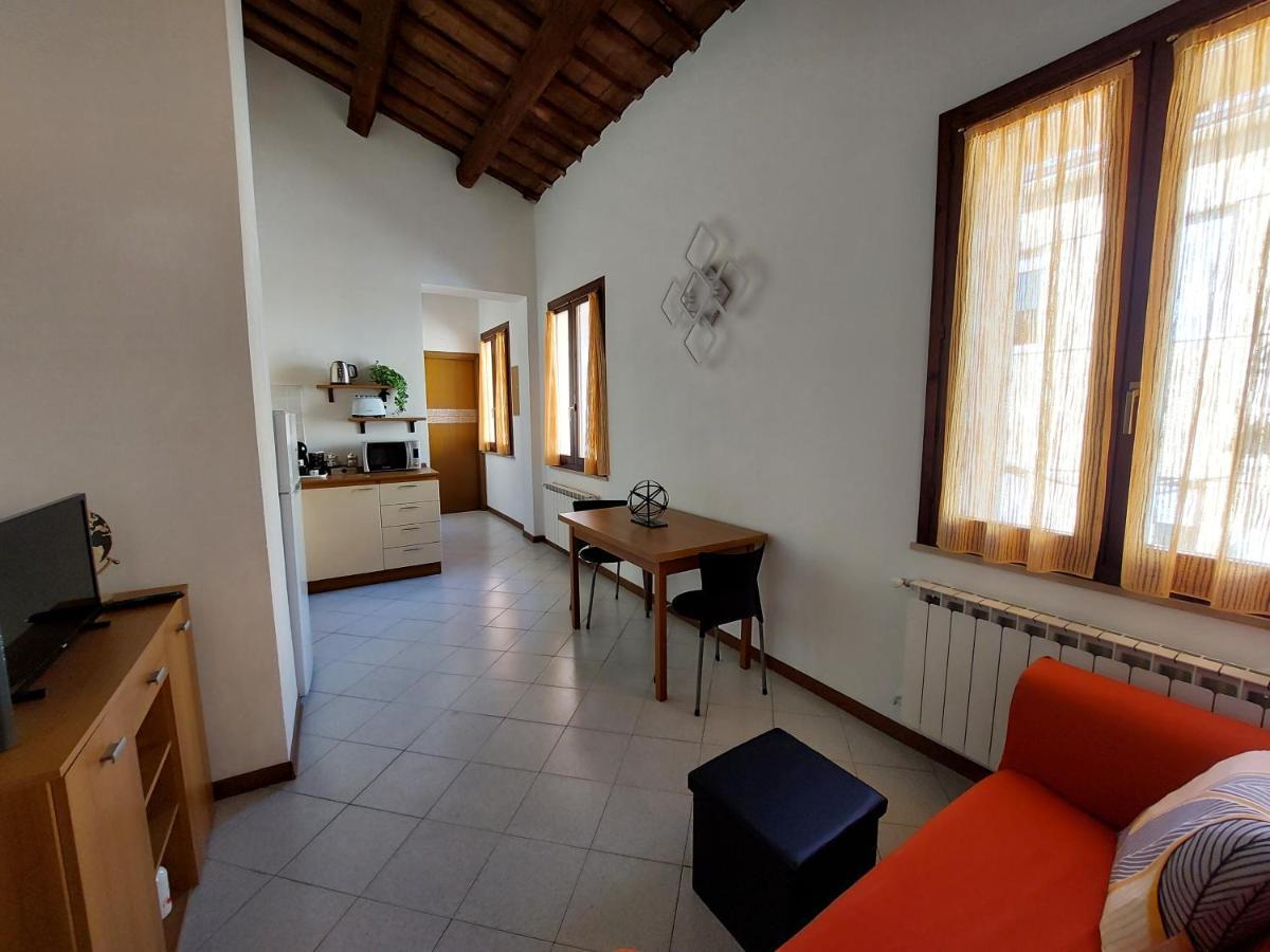 Appartamento In Centro Free Wi-Fi, Self Check-In Forlì Kültér fotó